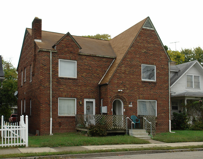 407 Ohio Ave in Charleston, WV - Building Photo - Building Photo