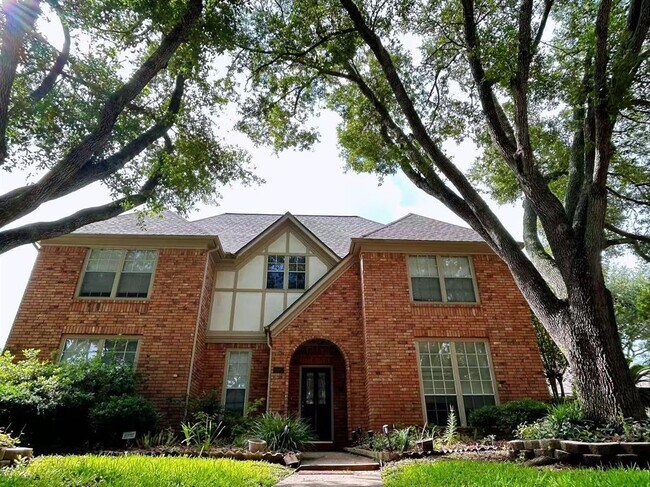 4807 Whitby Cir