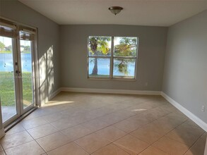 2970 SE 4th Pl in Homestead, FL - Foto de edificio - Building Photo