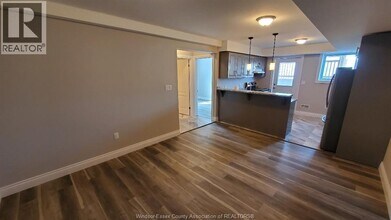 3985 Grand Marais Rd E in Windsor, ON - Building Photo - Building Photo