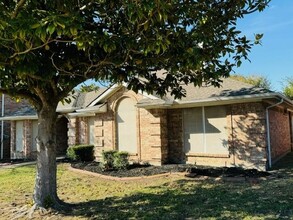 2417 Buckeye Dr in Mesquite, TX - Building Photo - Building Photo