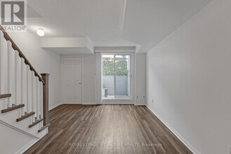 60 Turntable Crescent in Toronto, ON - Building Photo - Building Photo