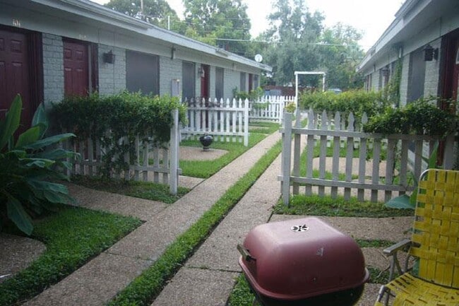 property at 608 W 51st St