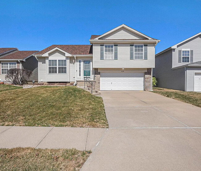 property at 16516 Grant St