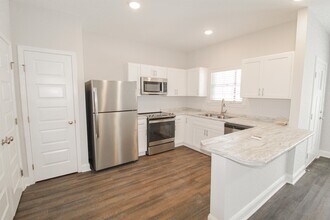 130 Briarwood Rd in Statesboro, GA - Building Photo - Building Photo