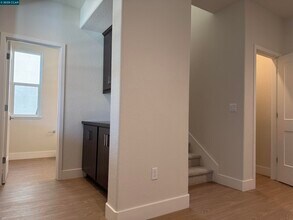 140 Labrusca Dr in Lodi, CA - Building Photo - Building Photo