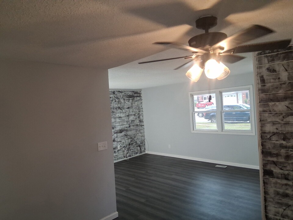2916 Cletus Pky in Lima, OH - Building Photo