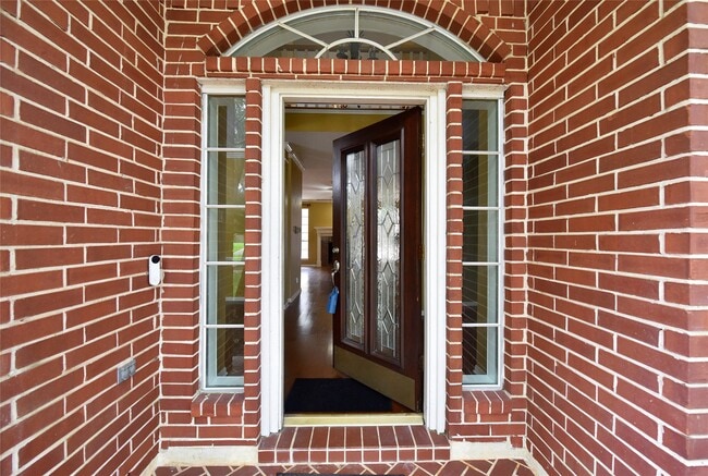 property at 4007 Alice Dr