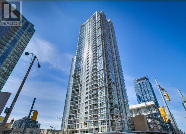 10 Navy Wharf Ct in Toronto, ON - Building Photo - Building Photo