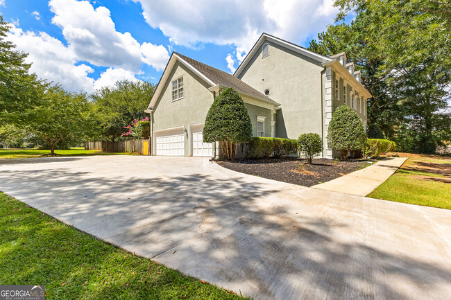 540 Birkdale Dr in Fayetteville, GA - Foto de edificio - Building Photo