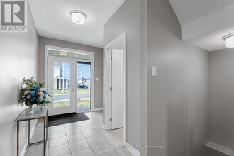 848 Snowdrop Cres in Ottawa, ON - Building Photo - Building Photo