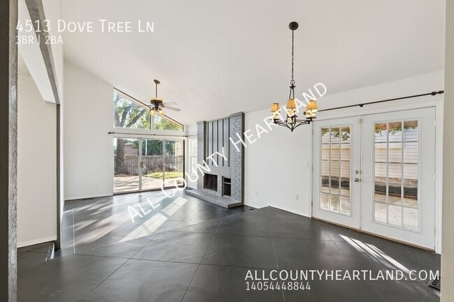4513 Dove Tree Ln in Oklahoma City, OK - Building Photo - Building Photo