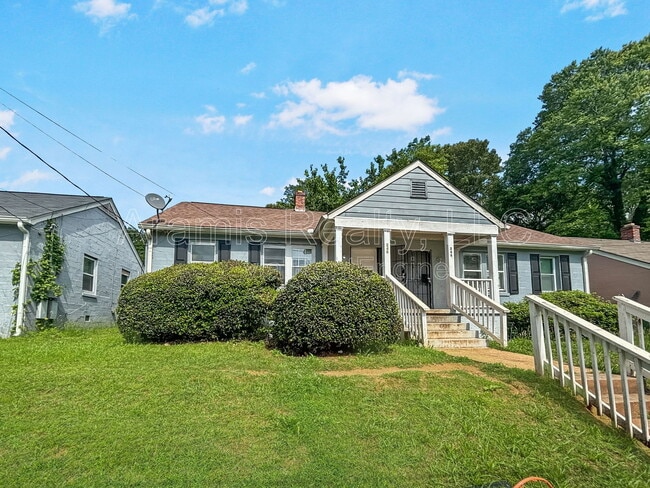 property at 246 Rosser St SW