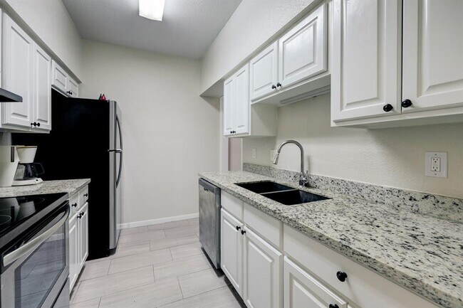 2400 N Braeswood Blvd photo'