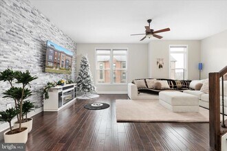 44735 Medway Ter in Ashburn, VA - Building Photo - Building Photo