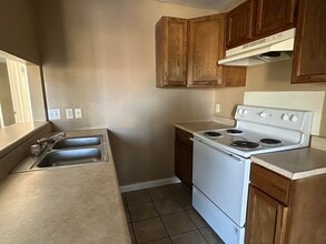 103 Shannon Cir in Del Rio, TX - Building Photo - Building Photo