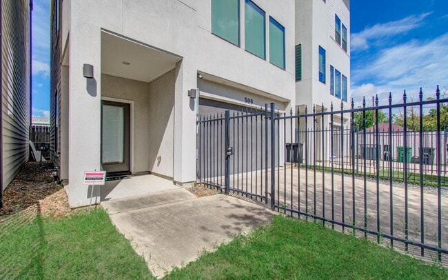 property at 509 Gregg St