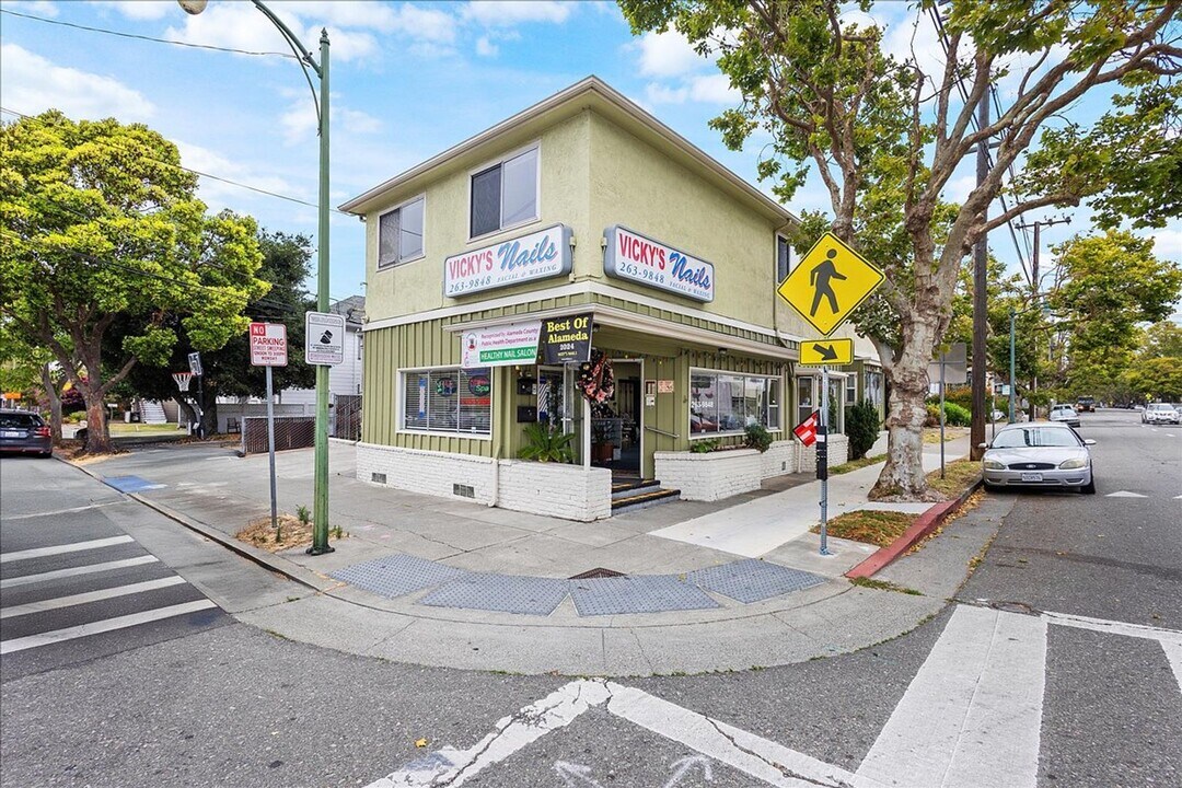 901 Central Ave in Alameda, CA - Foto de edificio
