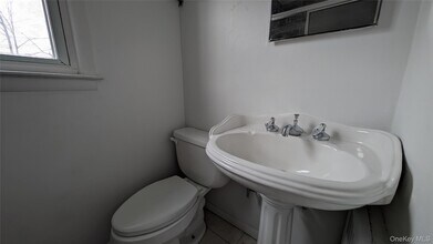 9 Harrison St in Harrison, NY - Building Photo - Building Photo