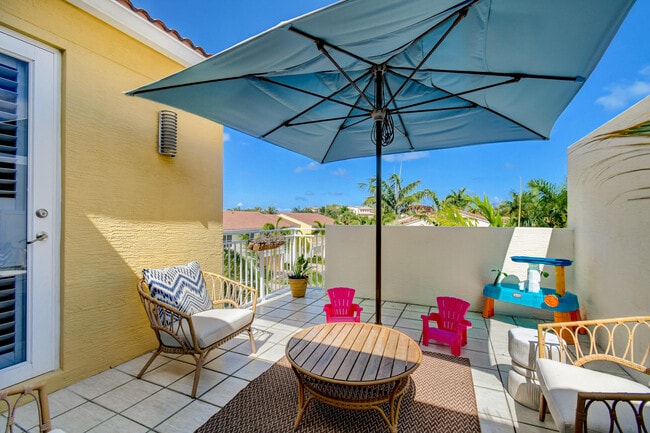 4930 NW 15th Ave in Boca Raton, FL - Building Photo - Building Photo