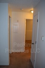 8831 Cordell Cir in Anchorage, AK - Building Photo - Building Photo