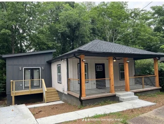 Room in House on Welch St SW