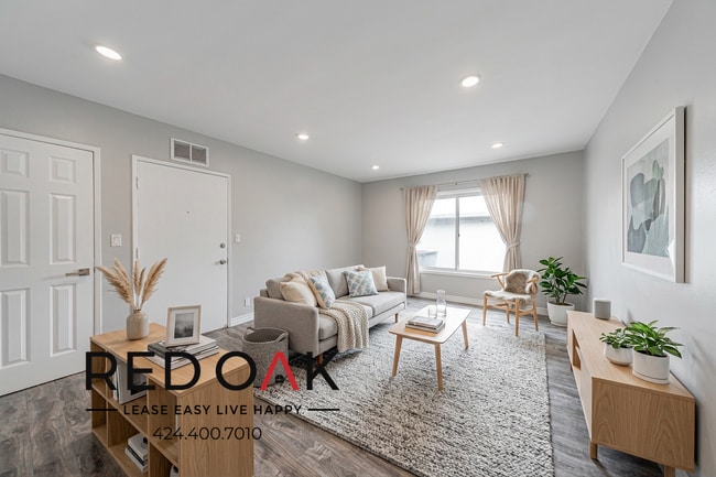 property at 2011 Chariton St