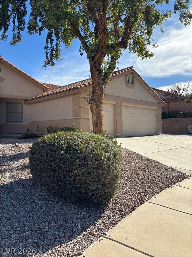 1400 Pullman Pointe Ct in Henderson, NV - Building Photo - Building Photo