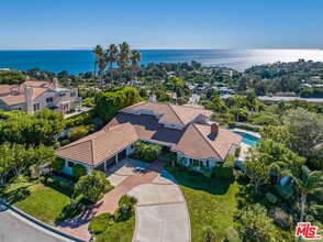 6358 Ramirez Mesa Dr in Malibu, CA - Building Photo - Building Photo