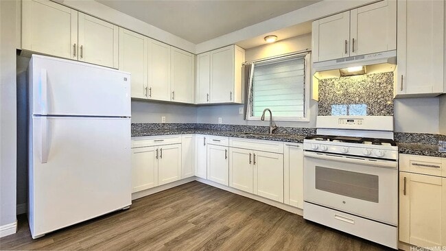 property at 1767 Puowaina Dr