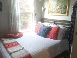 377 Highland Ave, Unit 1 in Somerville, MA - Building Photo - Building Photo