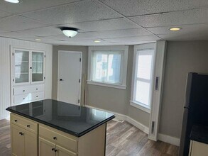 118 Riddle St in Manchester, NH - Building Photo - Building Photo