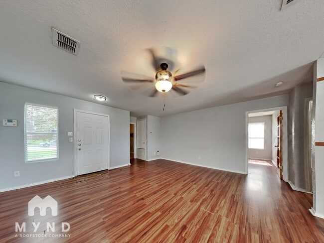 8407 Mescal Pass in San Antonio, TX - Building Photo - Building Photo