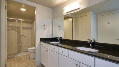 Harbor Steps in Seattle, WA - Building Photo - Building Photo