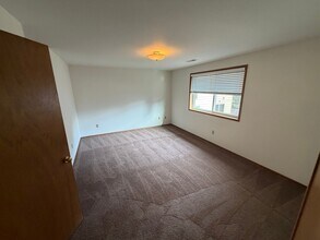 18714 103rd Ave NE in Bothell, WA - Building Photo - Building Photo