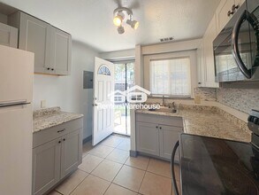 1546 Valentia St in Denver, CO - Building Photo - Building Photo