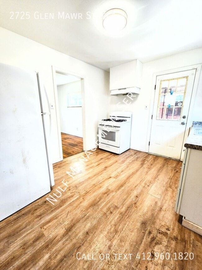 property at 2725 Glen Mawr St