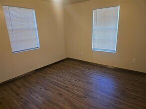 219 E 3rd St in Keene, TX - Building Photo - Building Photo