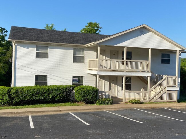 502 Twin Oaks in Kirbyville, MO - Building Photo - Building Photo