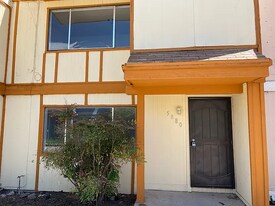 5880 S Del Moral Blvd in Tucson, AZ - Building Photo