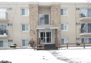 Elmwood Apartments in Anoka, MN - Building Photo - Building Photo