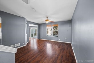 643 Hawley Dr in Oswego, IL - Building Photo - Building Photo