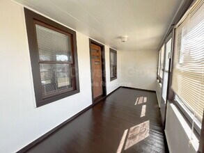 230 Creve Coeur St in La Salle, IL - Building Photo - Building Photo