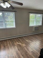 48 Manchester Ct in Freehold, NJ - Building Photo - Building Photo