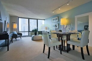 223 E Wacker Dr in Chicago, IL - Building Photo