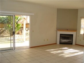 1388 Palomar Pl in Vista, CA - Building Photo - Building Photo
