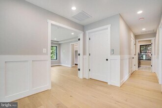 4929 34th Rd N in Arlington, VA - Foto de edificio - Building Photo