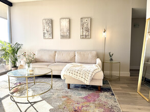 633 Cowper St, Unit 1108 in Palo Alto, CA - Building Photo - Building Photo