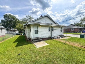 516 Roosevelt Ave in Greenville, NC - Building Photo - Building Photo