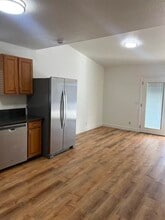 6465 Meadow Lark Ln in Las Vegas, NV - Building Photo - Building Photo